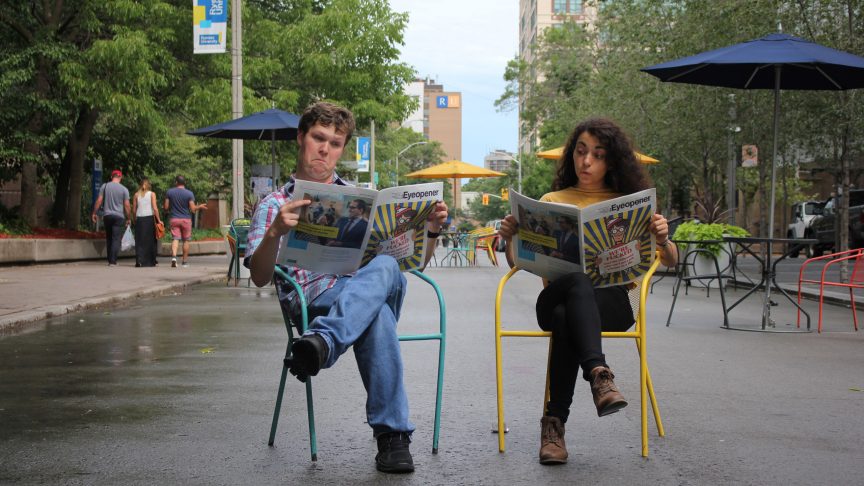Some students enjoying some wholesome campus news. PHOTO: Sarah Krichel