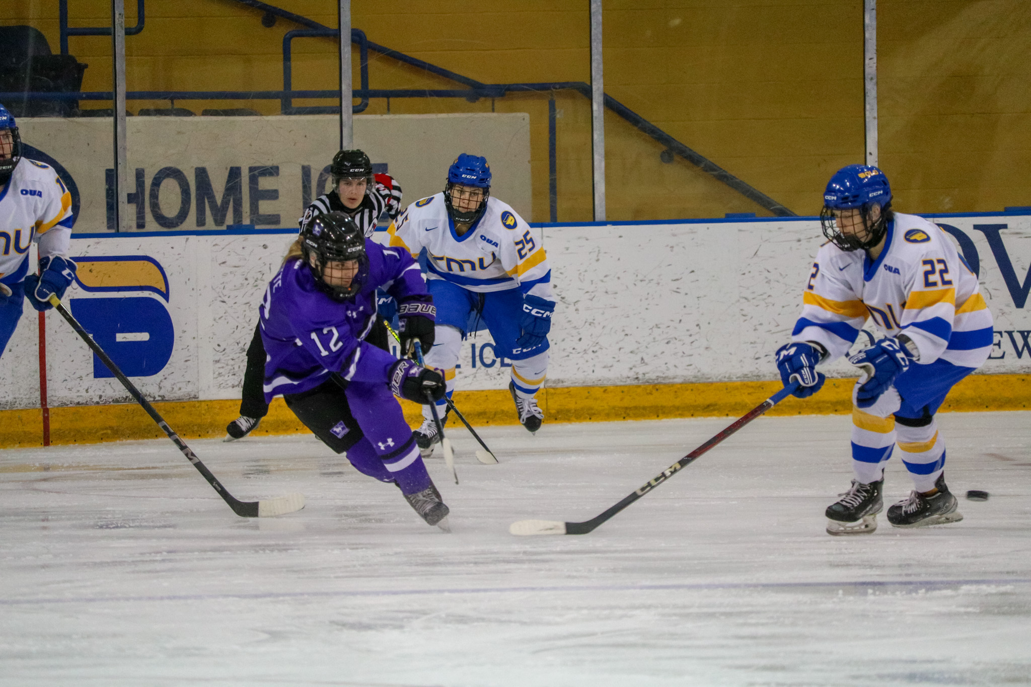 A western player landing a pass