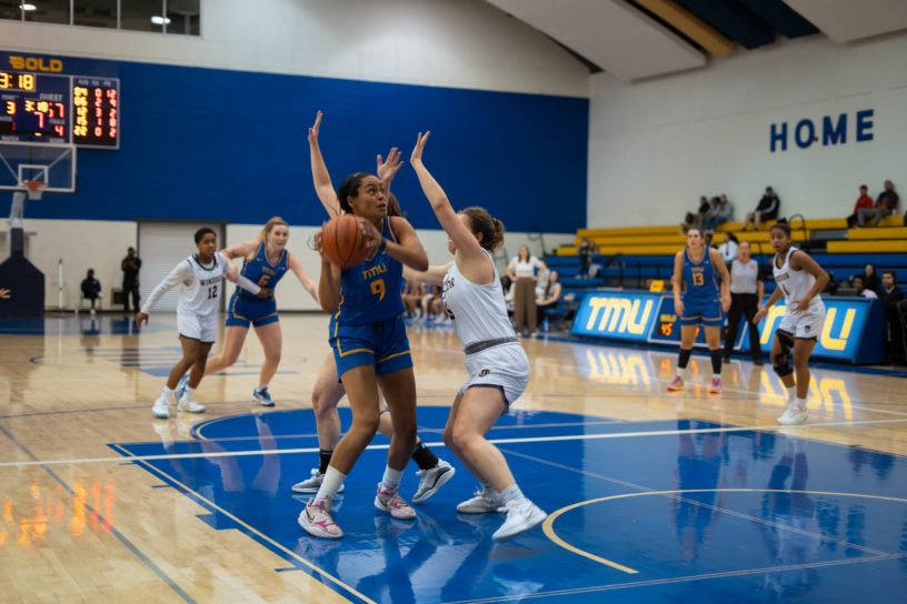 Callie Wright with the ball after coming from an injury