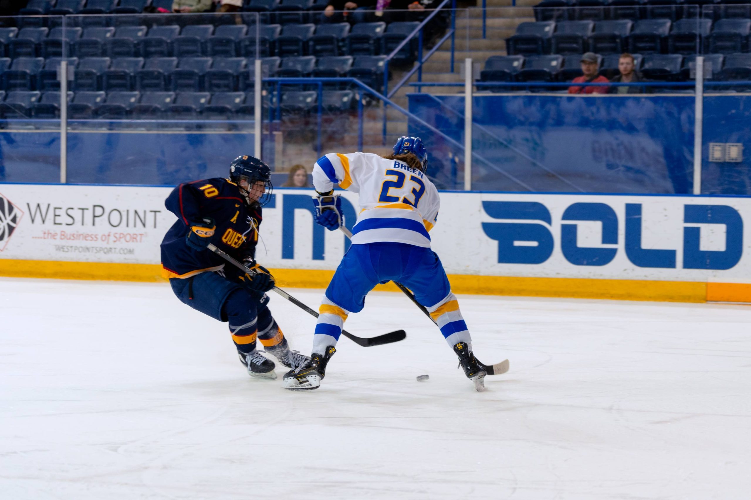 Megan Breen facing a queens player