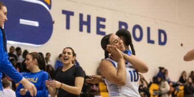 Jayme Foreman entering the court with her characteristic entry