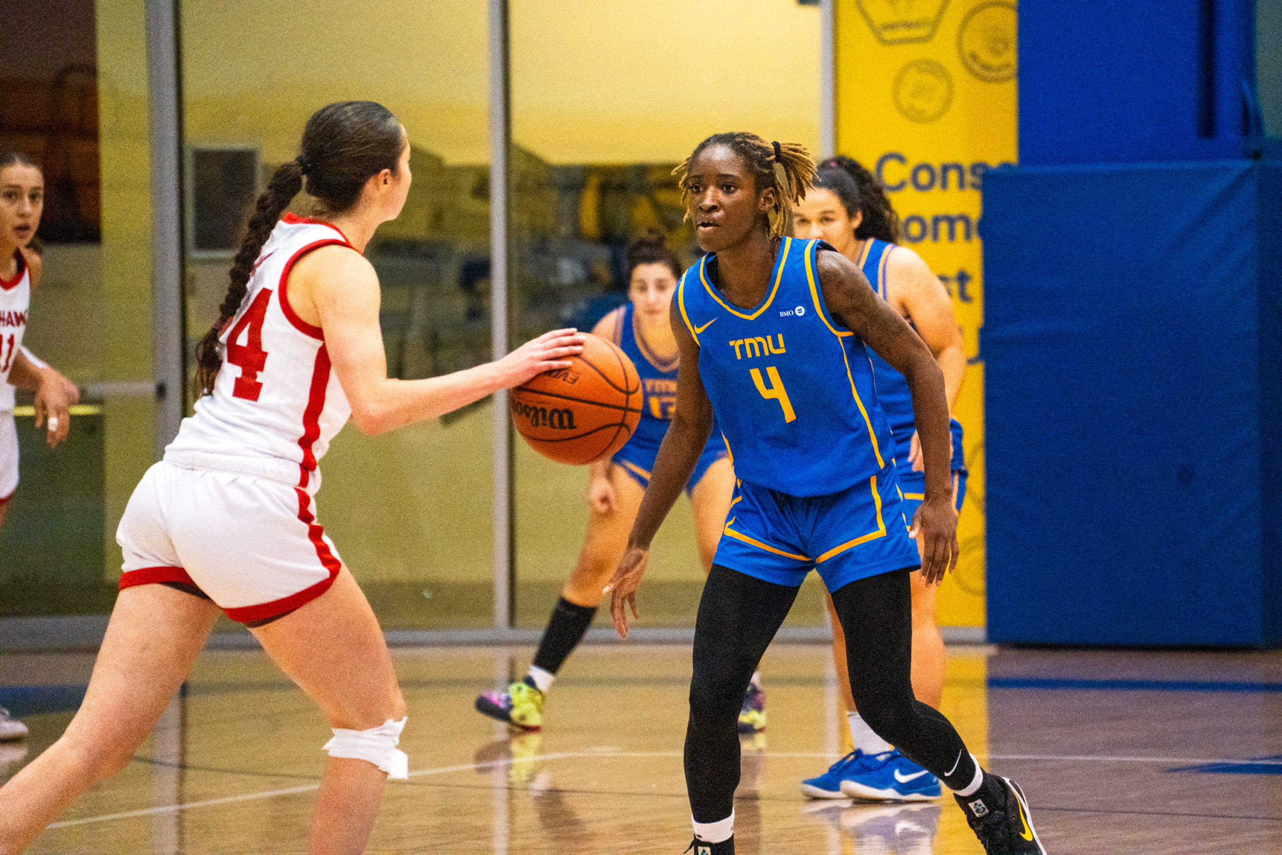 TMU attempts to defend their zone