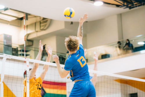 TMU prepares to send a strike past Waterloo blockers