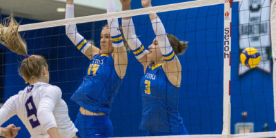 TMU's front line fails to block the ball