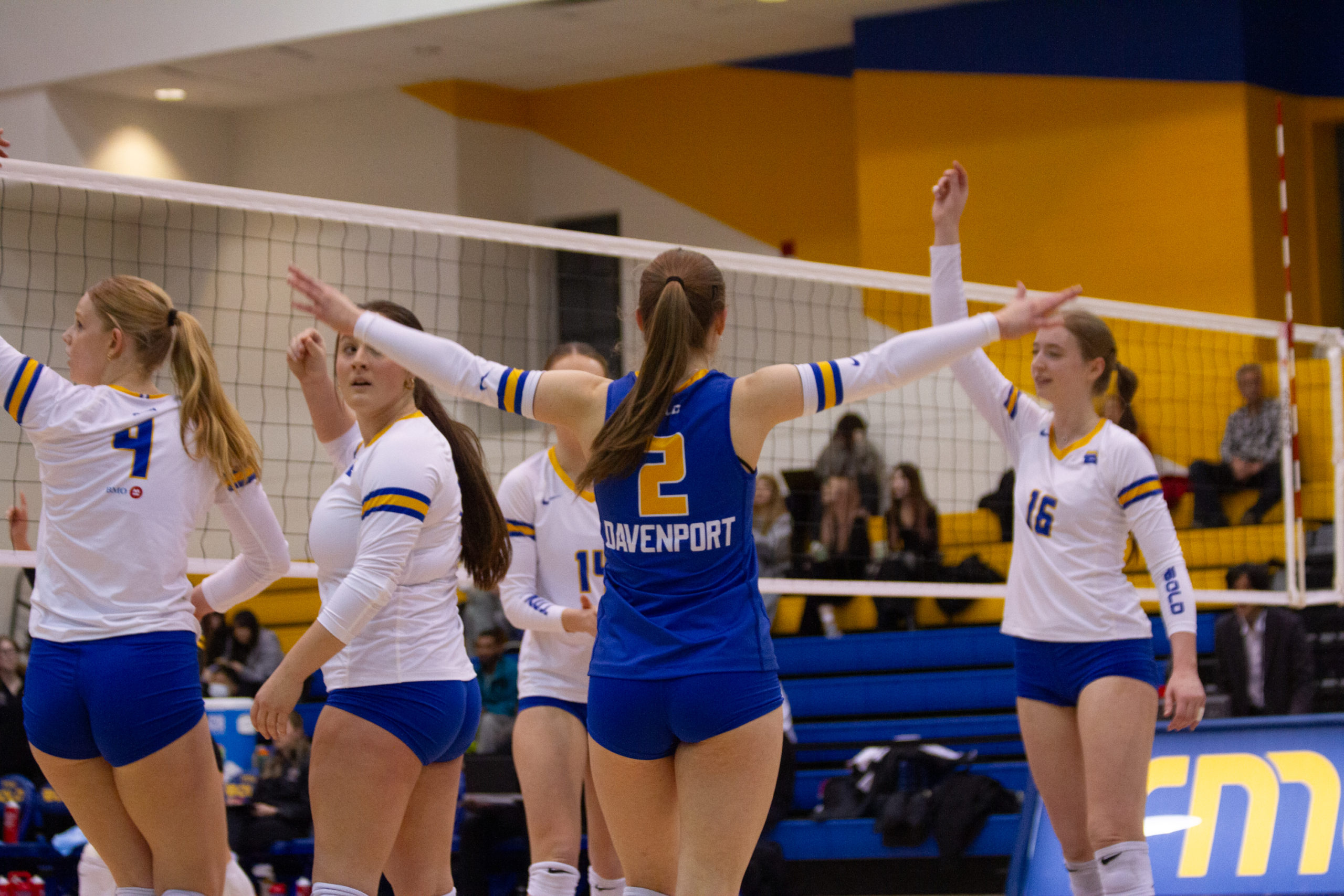 TMU celebrates a point