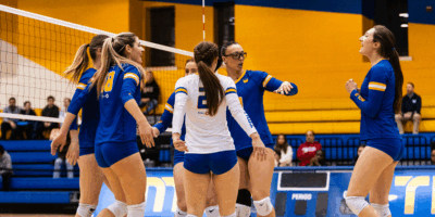 TMU celebrates a point