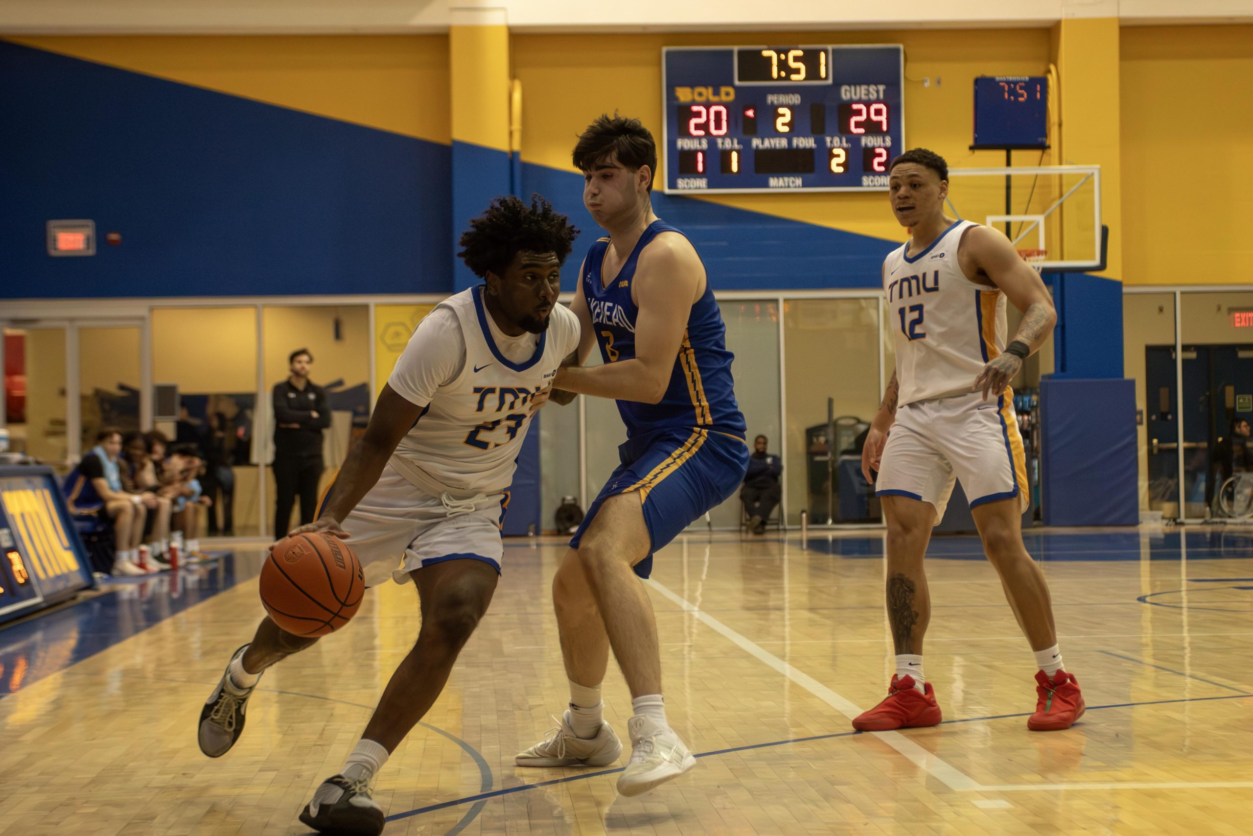 Lakehead men's basketball player attacks the paint at the Mattamy Athletic Centre