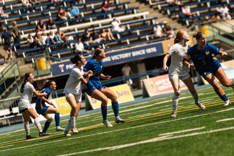 U of T players mark Bold players.